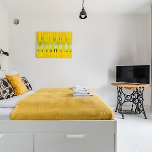 Апартаменты Rent Like - Wilcza 22a, Варшава